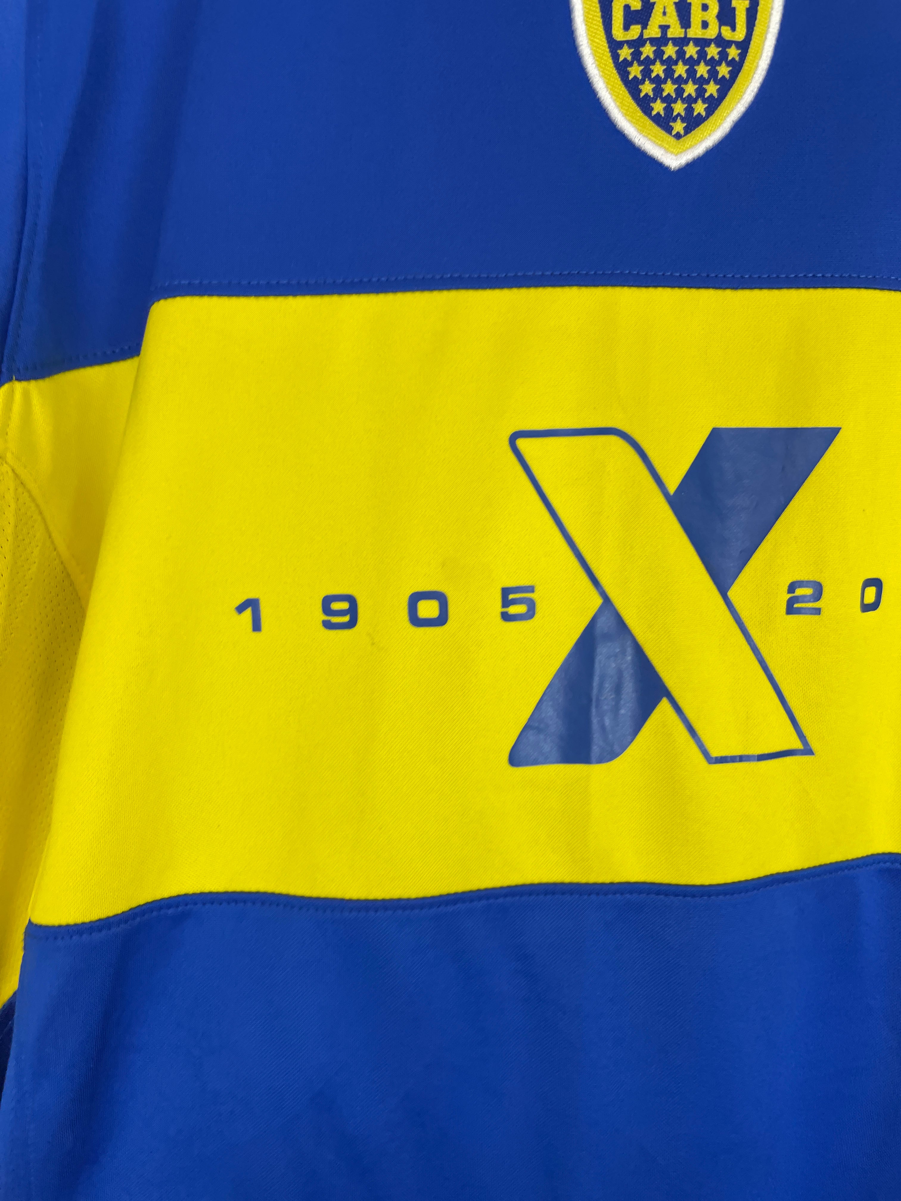 Shop 2005 BOCA JUNIORS *CENTENARY* HOME SHIRT (L) NIKE, classic football shirts, vintage football shirts & retro soccer jerseys at Cult Kits