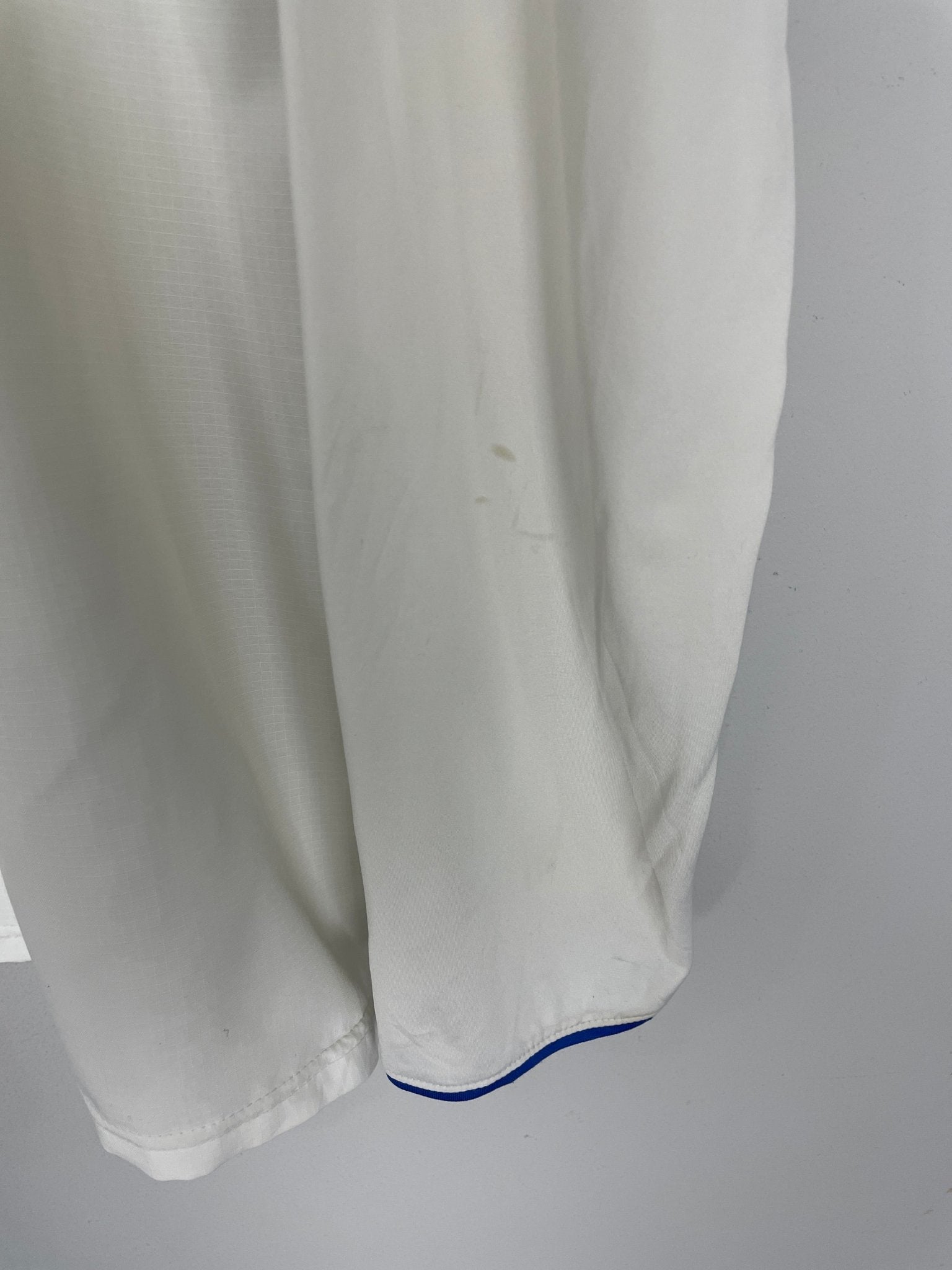 Shop 2006 ITALY DEL PIERO #7 L/S AWAY SHIRT (XL) PUMA, classic football shirts, vintage football shirts & retro soccer jerseys at Cult Kits
