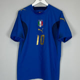 2006 ITALY TOTTI 10 HOME SHIRT (L) PUMA - Cult Kits - Large - Buy Vintage Football Shirts, Authentic Retro Football Shirts For Sale, Classic Football Shirts & Soccer Jersey