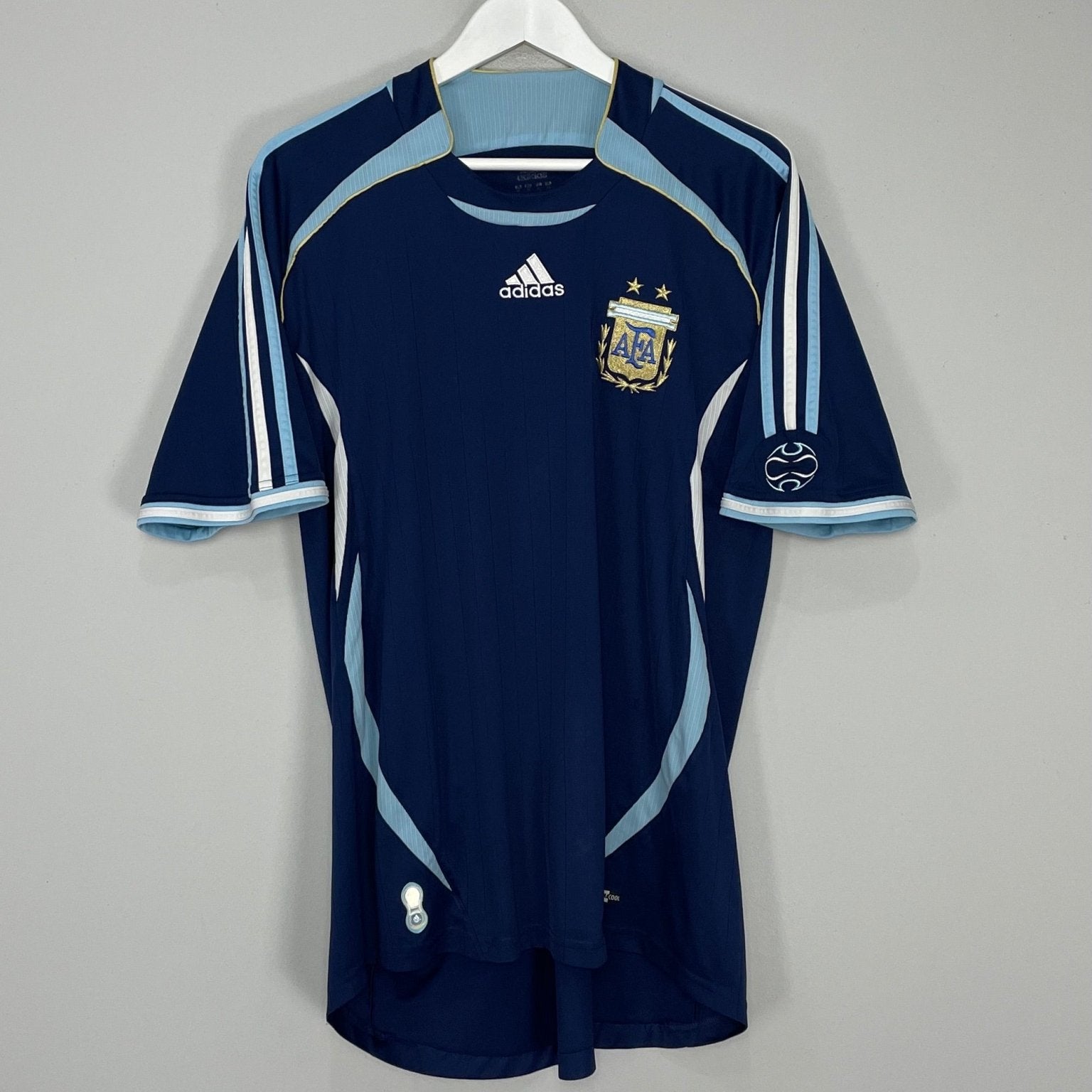 Shop 2006/07 ARGENTINA AWAY SHIRT (XL) ADIDAS, classic football shirts, vintage football shirts & retro soccer jerseys at Cult Kits