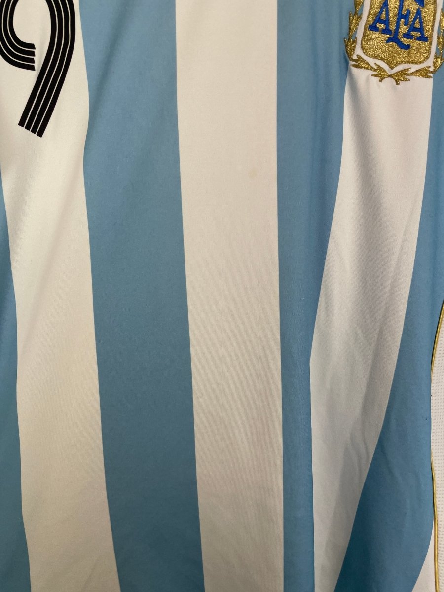 2006/07 ARGENTINA CRESPO 9 HOME SHIRT (L) ADIDAS - Cult Kits - Large - Buy Vintage Football Shirts, Authentic Retro Football Shirts For Sale, Classic Football Shirts & Soccer Jersey