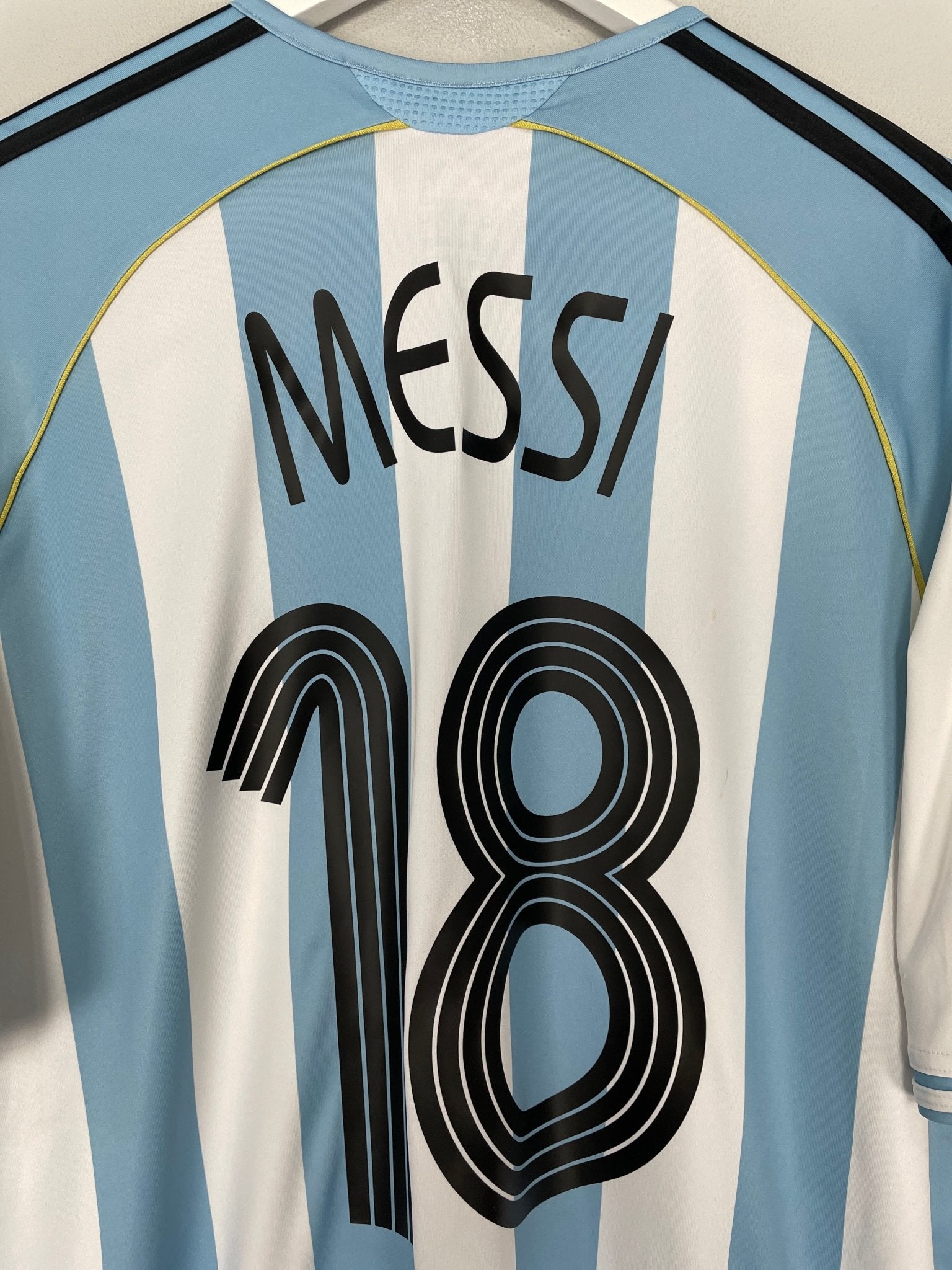 Shop 2006/07 ARGENTINA MESSI #18 HOME SHIRT (XL) ADIDAS, classic football shirts, vintage football shirts & retro soccer jerseys at Cult Kits