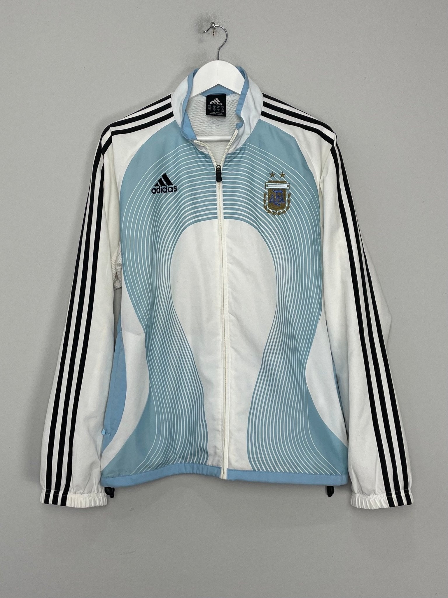 Shop 2006/07 ARGENTINA TRACK JACKET (M) ADIDAS, classic football shirts, vintage football shirts & retro soccer jerseys at Cult Kits