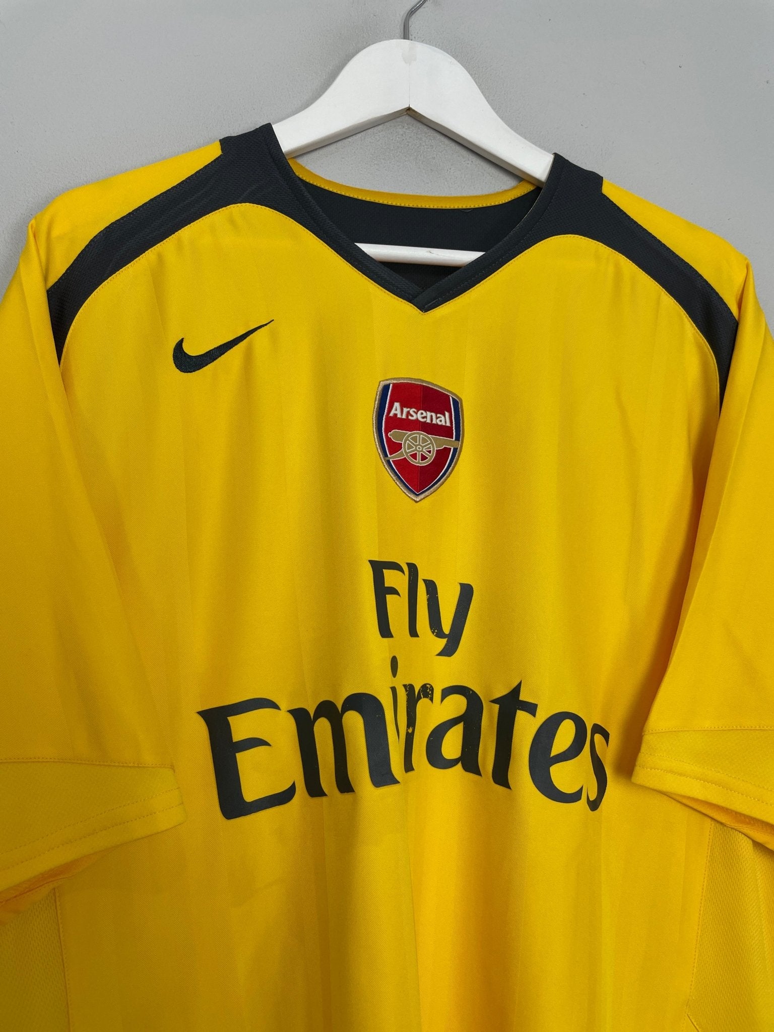 Shop 2006/07 ARSENAL BERGKAMP #10 AWAY SHIRT (XL) NIKE, classic football shirts, vintage football shirts & retro soccer jerseys at Cult Kits