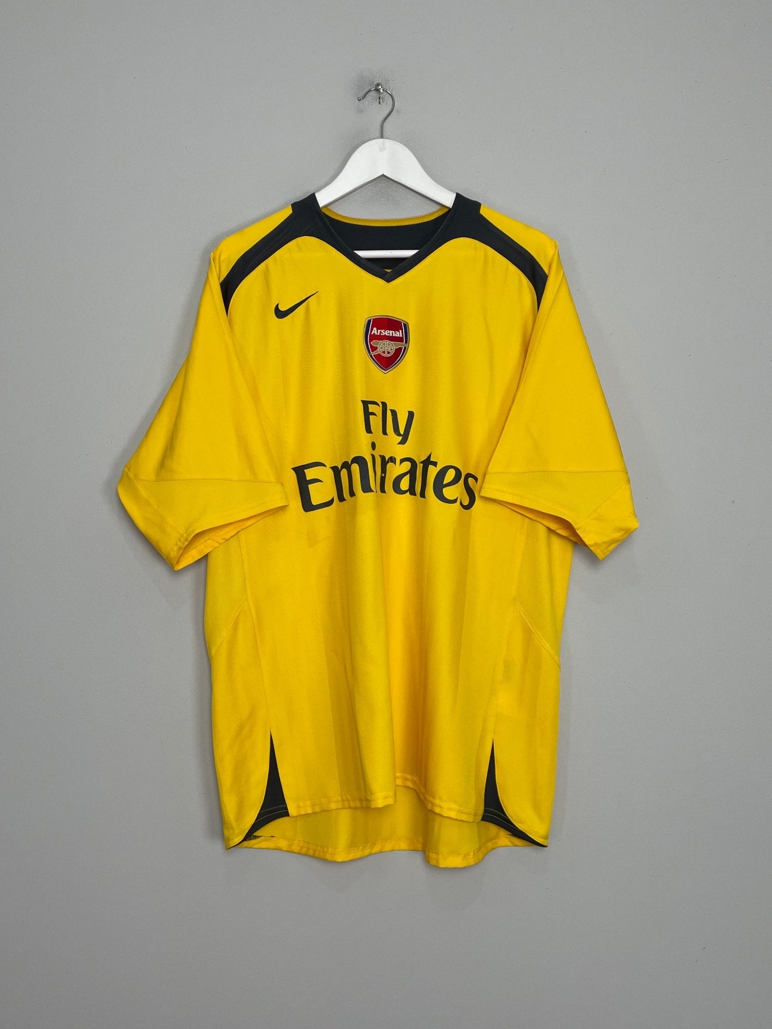 Shop 2006/07 ARSENAL BERGKAMP #10 AWAY SHIRT (XL) NIKE, classic football shirts, vintage football shirts & retro soccer jerseys at Cult Kits