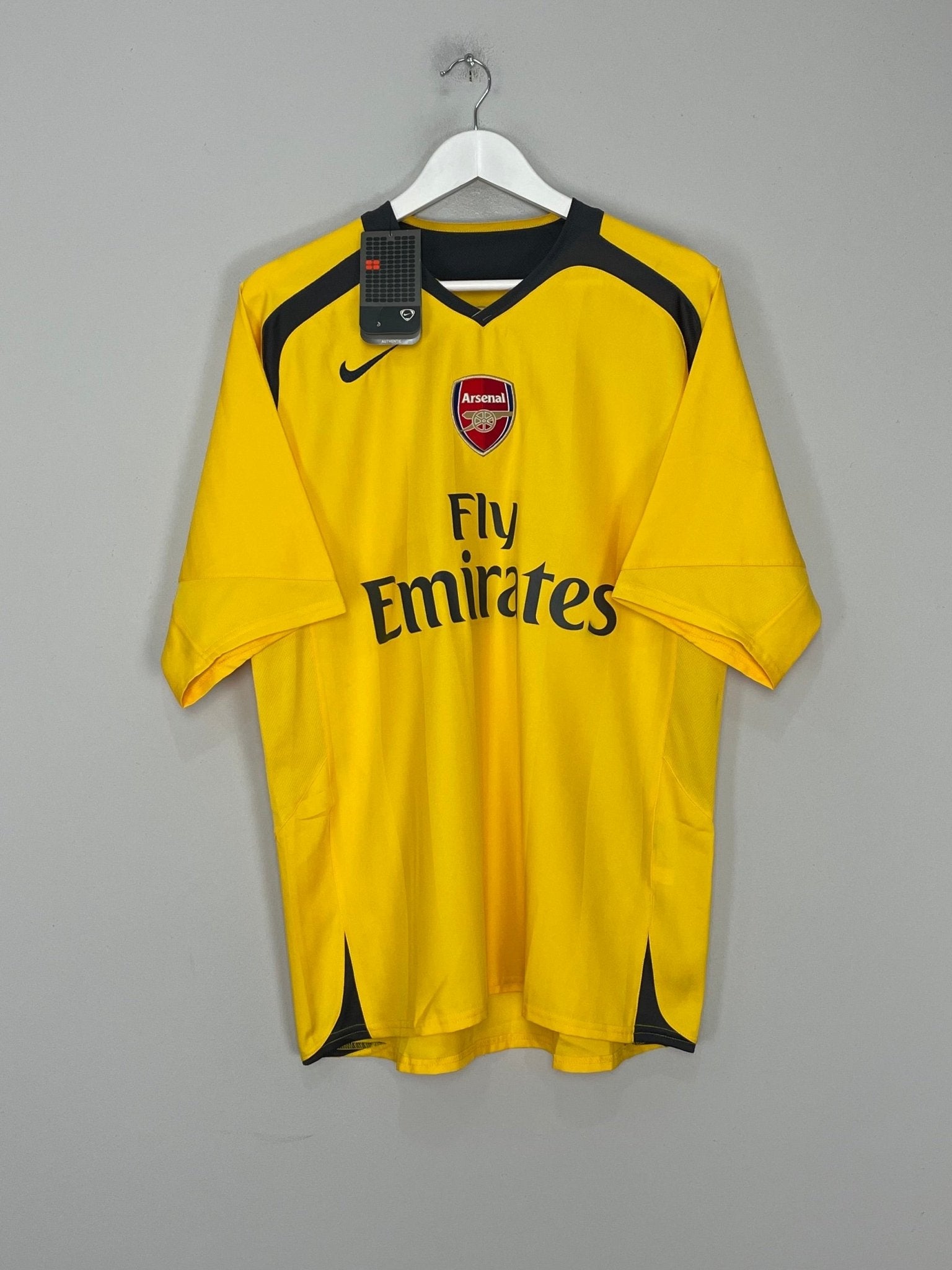 Shop 2006/07 ARSENAL HENRY #14 *BNWT* AWAY SHIRT (L) NIKE, classic football shirts, vintage football shirts & retro soccer jerseys at Cult Kits