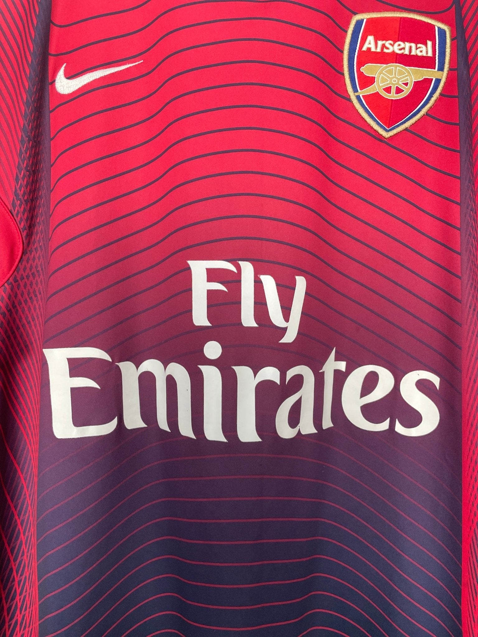 Shop 2006/07 ARSENAL TRAINING SHIRT (L) NIKE, classic football shirts, vintage football shirts & retro soccer jerseys at Cult Kits