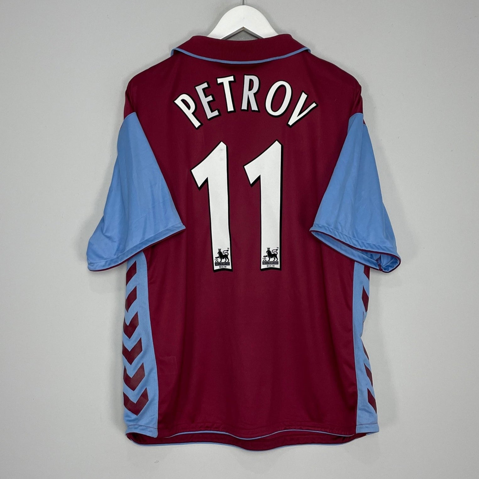 Shop 2006/07 ASTON VILLA PETROV #11 HOME SHIRT (M) HUMMEL, classic football shirts, vintage football shirts & retro soccer jerseys at Cult Kits