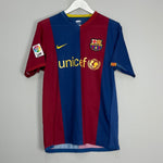 Shop 2006/07 BARCELONA MESSI #19 HOME SHIRT (M) NIKE, classic football shirts, vintage football shirts & retro soccer jerseys at Cult Kits