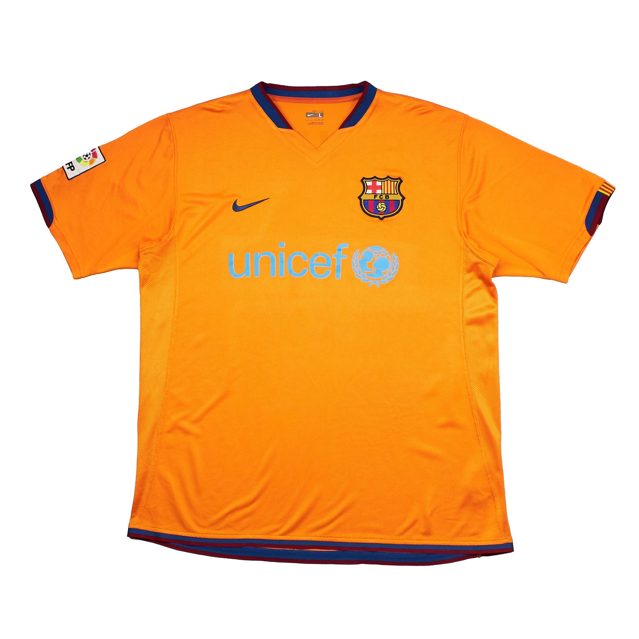 Buy 2006/07 Barcelona Ronaldinho 10 Away Shirt (L) Nike ~ Free worldwide shipping ~ Authentic Vintage Football Shirts from Cult Kits