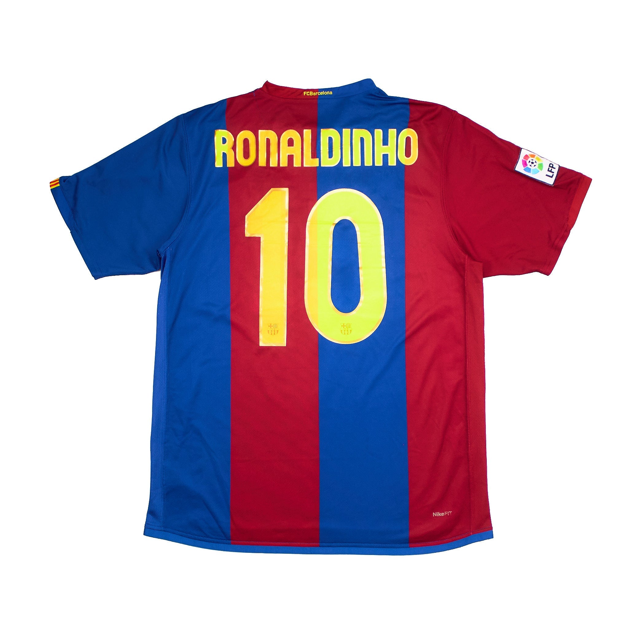 Buy 2006/07 Barcelona Ronaldinho 10 Home Shirt (L) Nike ~ Free worldwide shipping ~ Authentic Vintage Football Shirts from Cult Kits