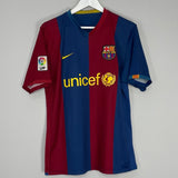Shop 2006/07 BARCELONA RONALDINHO #10 HOME SHIRT (M) NIKE, classic football shirts, vintage football shirts & retro soccer jerseys at Cult Kits