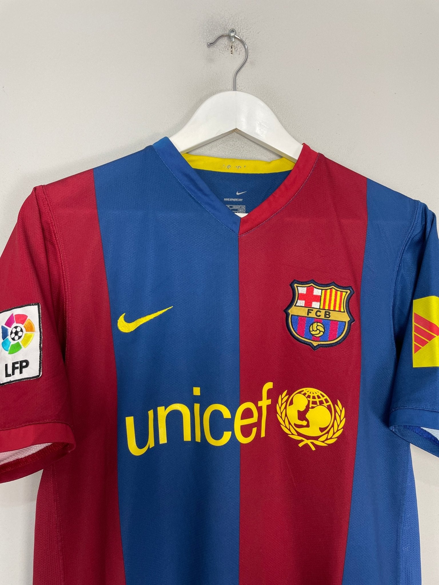 FC Barcelona Xavi 6 Dri-FIT シャツ 2006/07 BARCELONA XAVI #6 HOME SHIRT (M) NIKE – Cult Kits