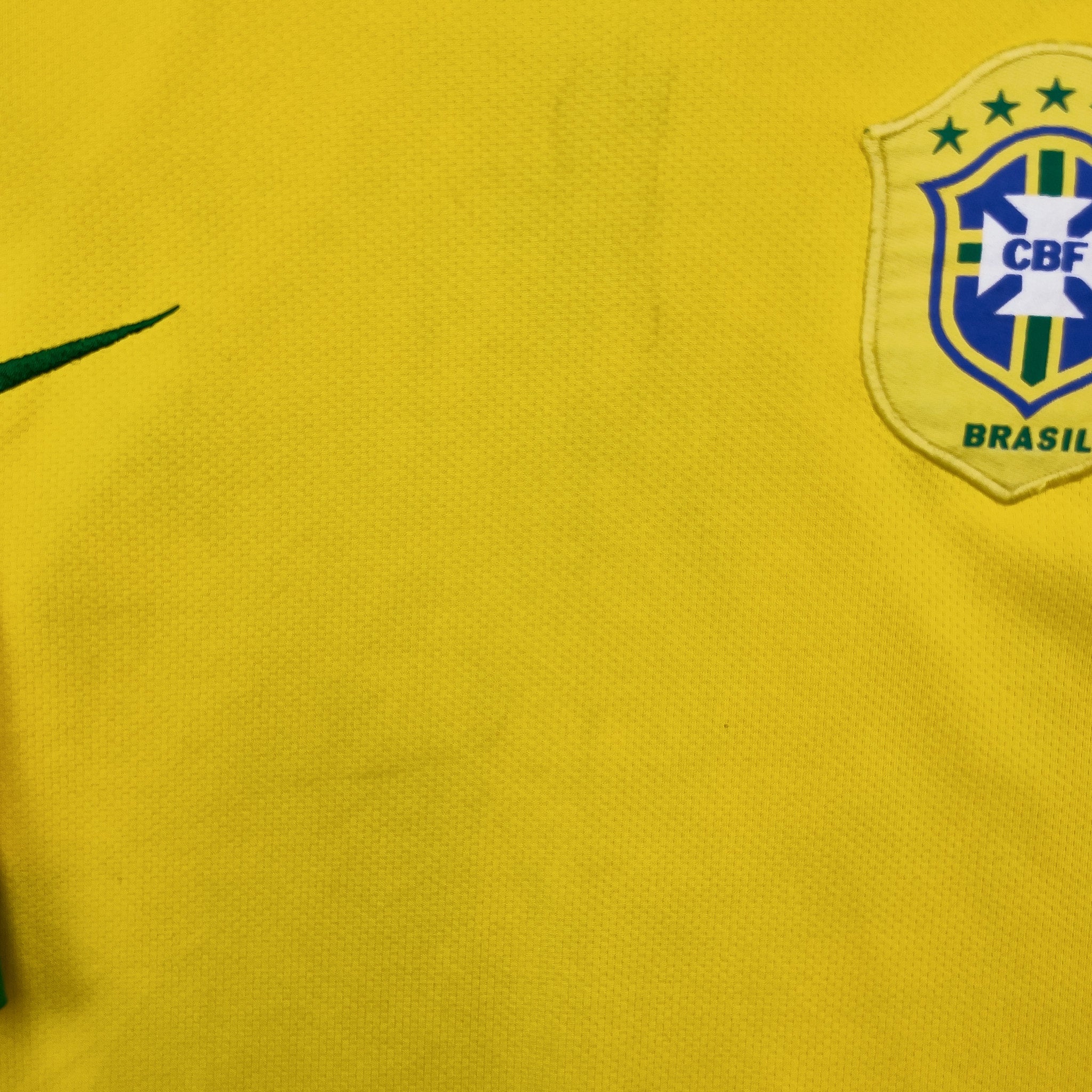Buy 2006/07 Brazil Home Shirt (XL) Nike ~ Free worldwide shipping ~ Authentic Vintage Football Shirts from Cult Kits