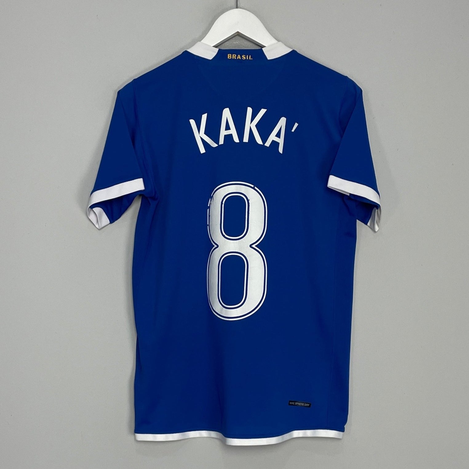 Shop 2006/07 BRAZIL KAKA #8 AWAY SHIRT (S) NIKE, classic football shirts, vintage football shirts & retro soccer jerseys at Cult Kits