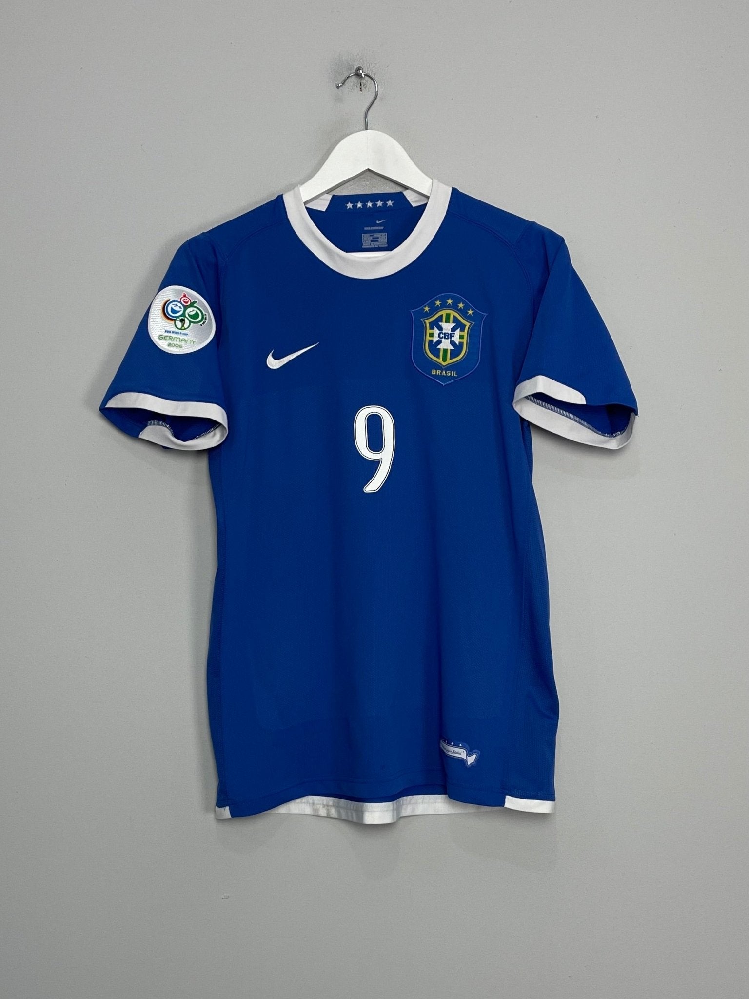 Shop 2006/07 BRAZIL RONALDO #9 AWAY SHIRT (S) NIKE, classic football shirts, vintage football shirts & retro soccer jerseys at Cult Kits