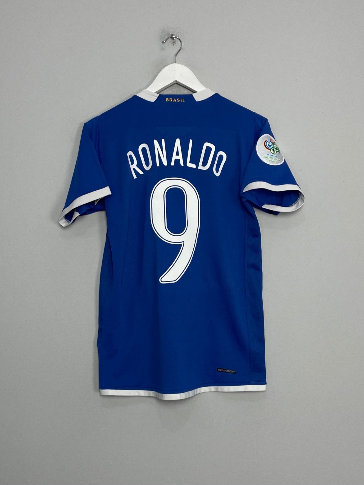 Shop 2006/07 BRAZIL RONALDO #9 AWAY SHIRT (S) NIKE, classic football shirts, vintage football shirts & retro soccer jerseys at Cult Kits