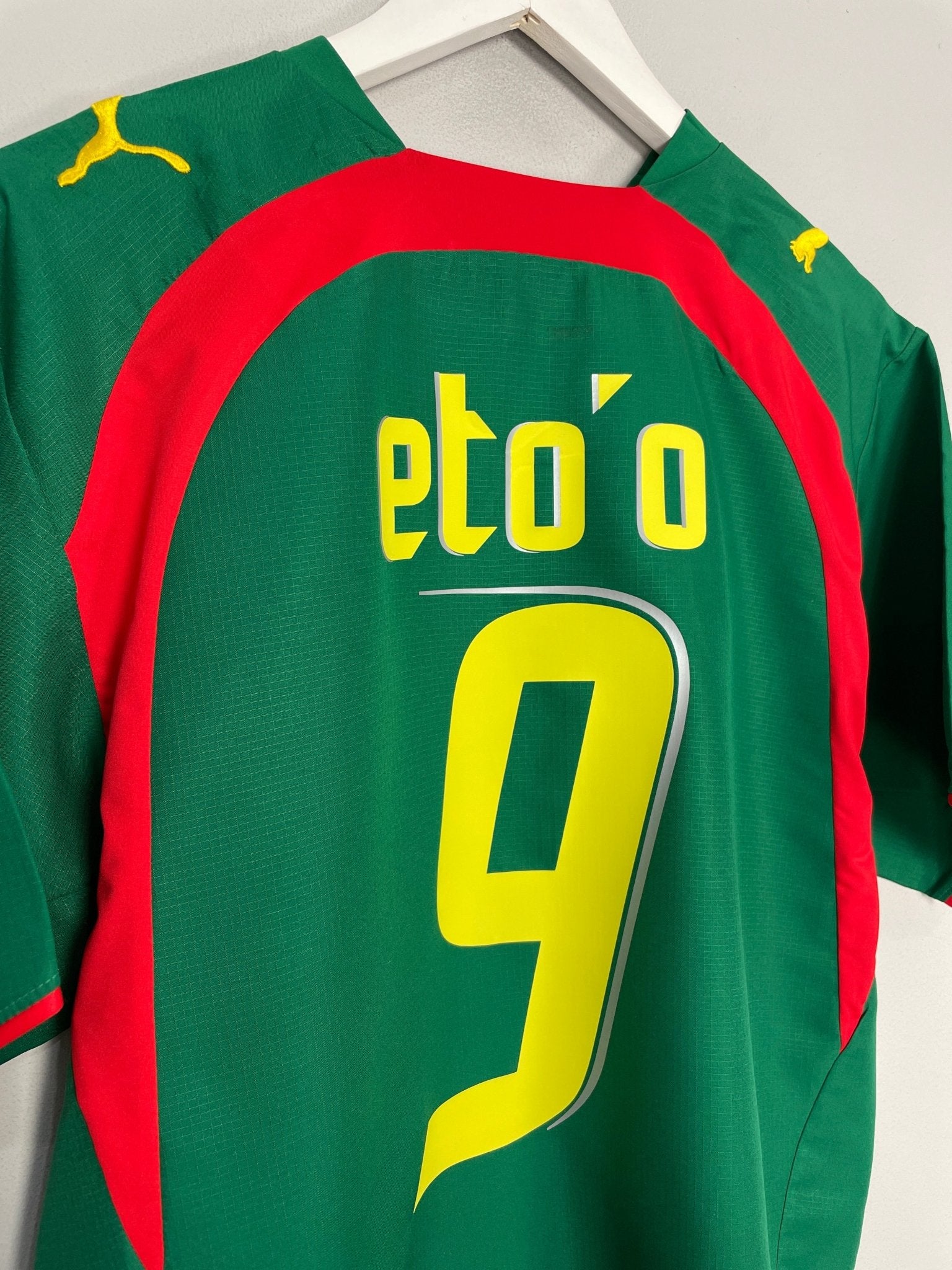 Shop 2006/07 CAMEROON ETO'O #9 HOME SHIRT (M) PUMA, classic football shirts, vintage football shirts & retro soccer jerseys at Cult Kits