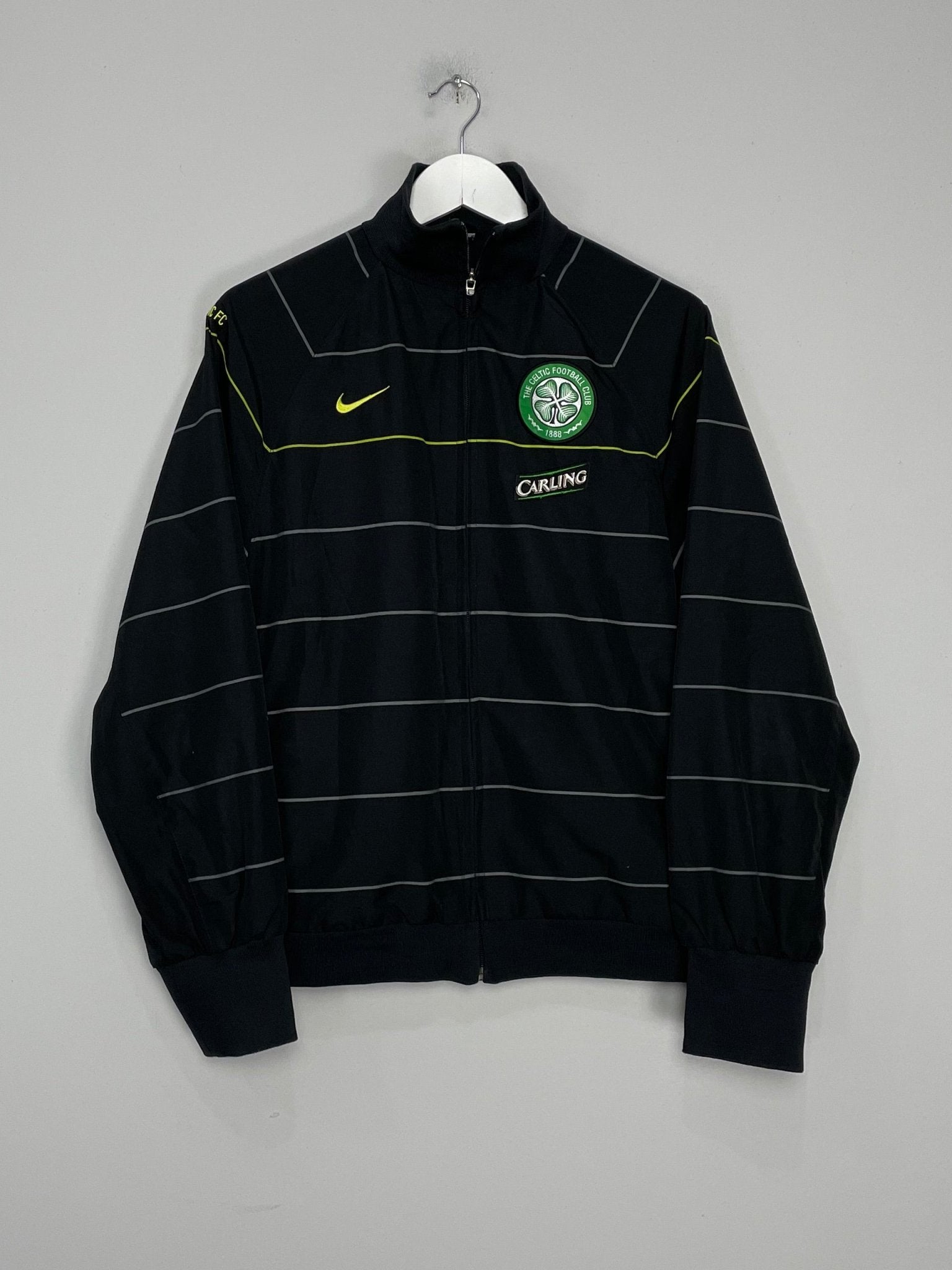 Shop 2006/07 CELTIC TRACK JACKET (M) NIKE, classic football shirts, vintage football shirts & retro soccer jerseys at Cult Kits