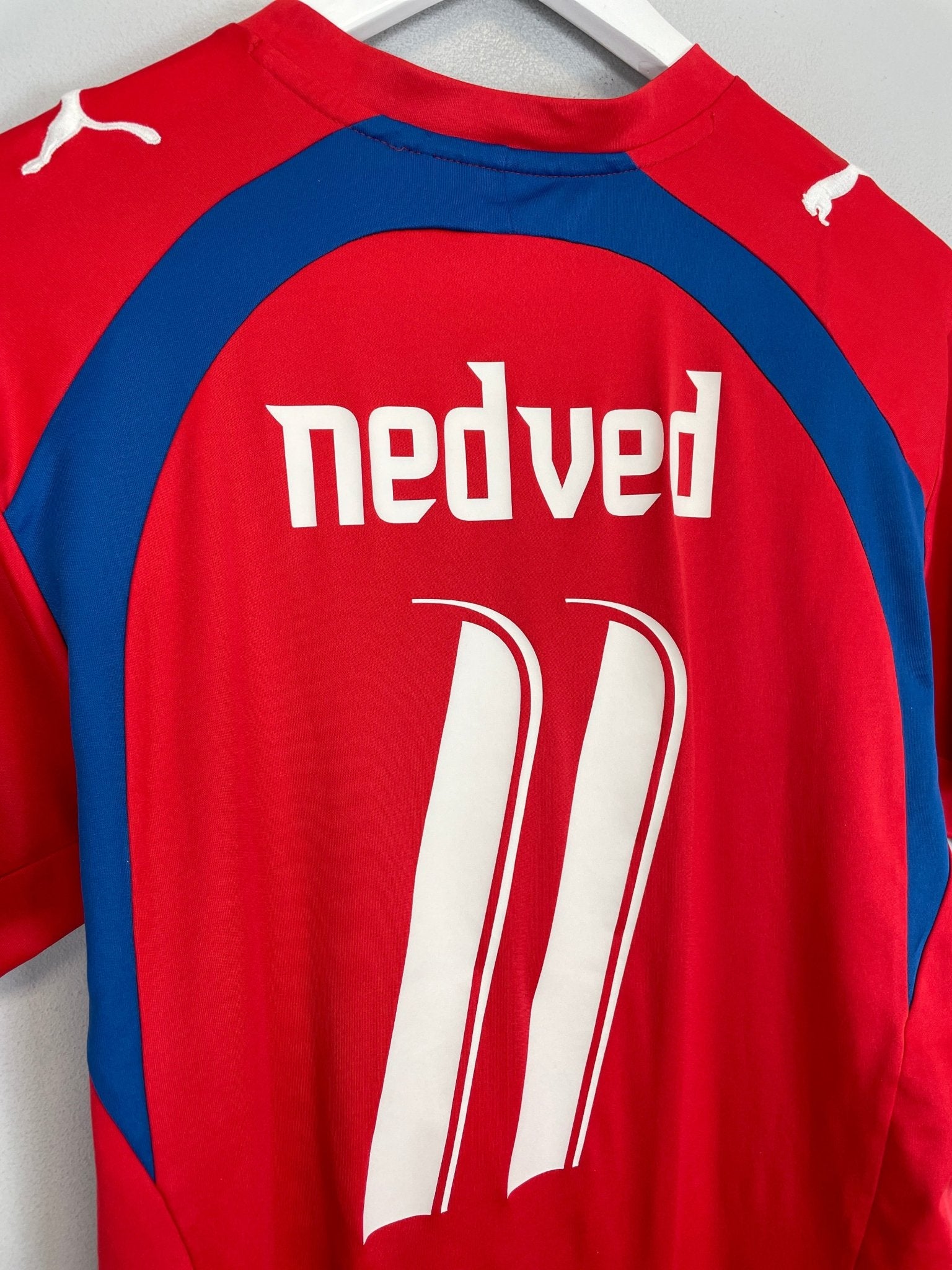 Shop 2006/07 CZECH REPUBLIC NEDVED #11 HOME SHIRT (S) PUMA, classic football shirts, vintage football shirts & retro soccer jerseys at Cult Kits