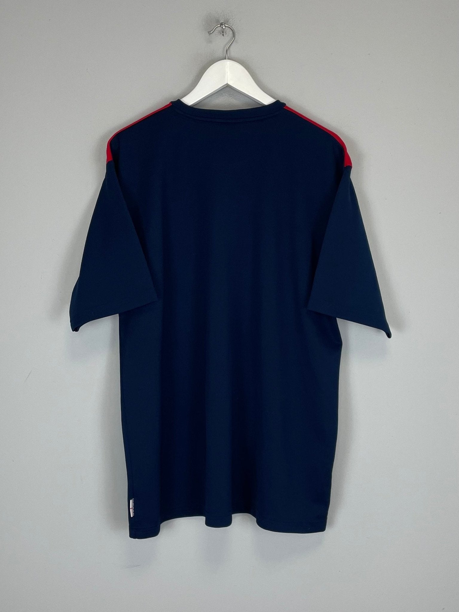 Shop 2006/07 ENGLAND TRAINING SHIRT (XXL) UMBRO, classic football shirts, vintage football shirts & retro soccer jerseys at Cult Kits