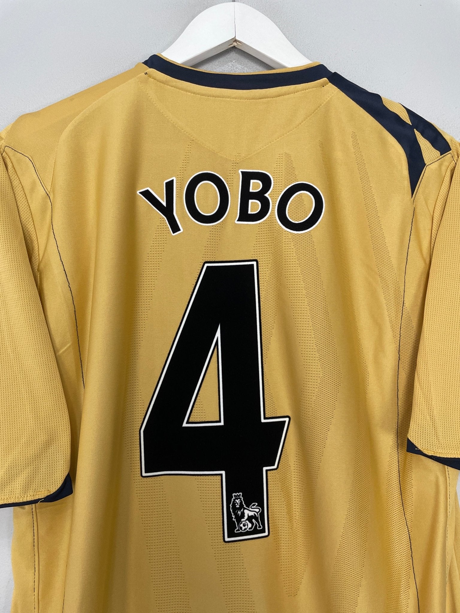 Shop 2006/07 EVERTON YOBO #4 THIRD SHIRT (L) UMBRO, classic football shirts, vintage football shirts & retro soccer jerseys at Cult Kits