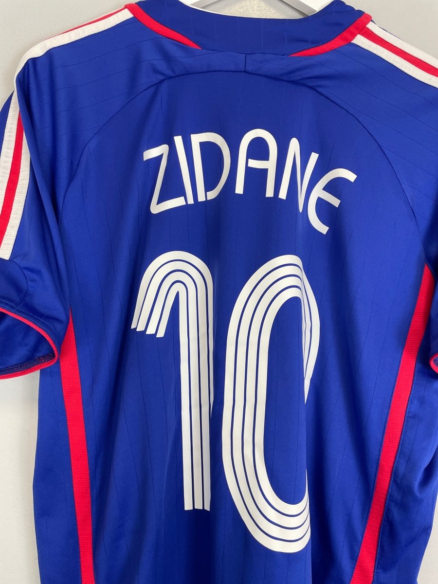 2006/07 FRANCE ZIDANE 10 HOME SHIRT (L) ADIDAS - Cult Kits - Large - Buy Vintage Football Shirts, Authentic Retro Football Shirts For Sale, Classic Football Shirts & Soccer Jersey