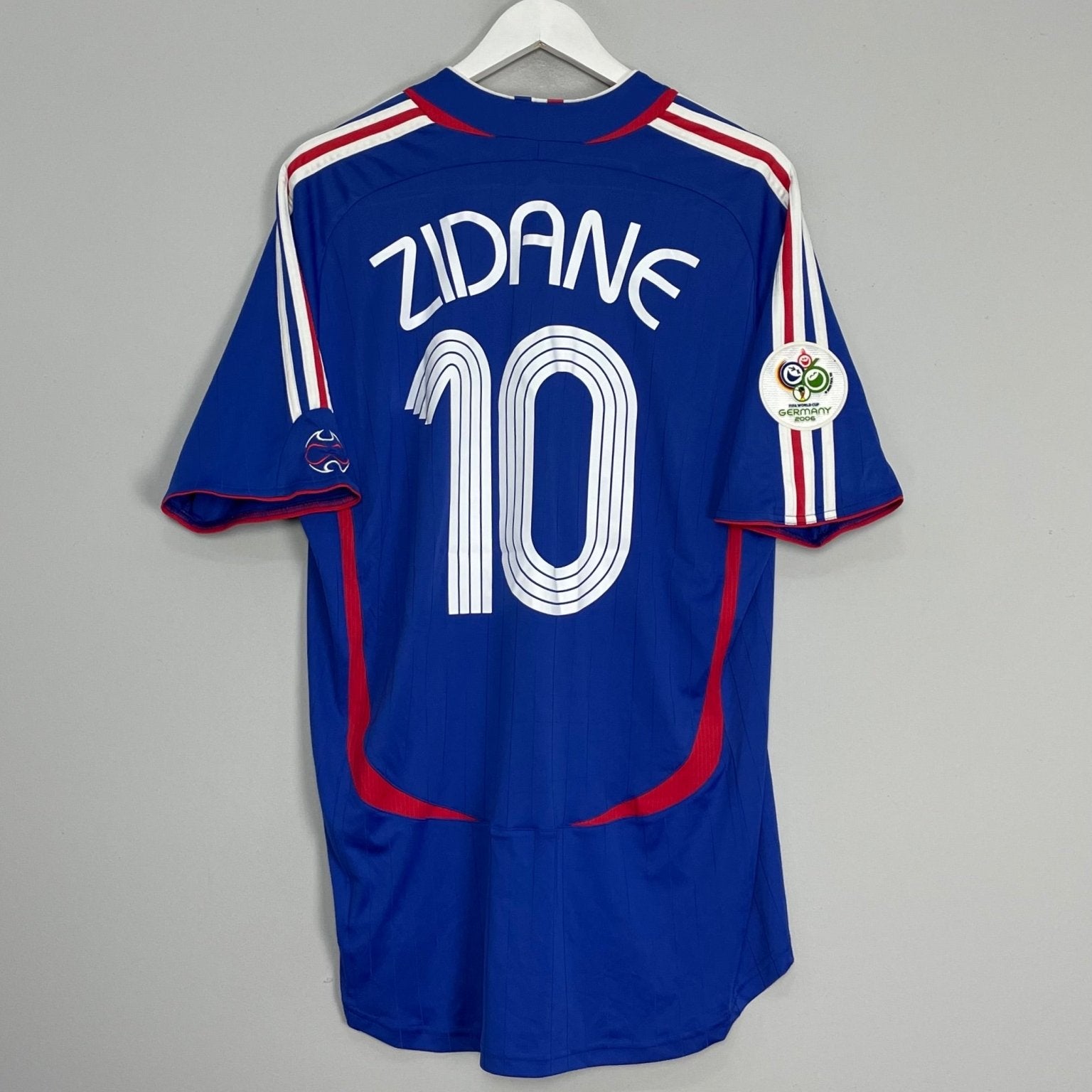 Shop 2006/07 FRANCE ZIDANE #10 HOME SHIRT (XL) ADIDAS, classic football shirts, vintage football shirts & retro soccer jerseys at Cult Kits