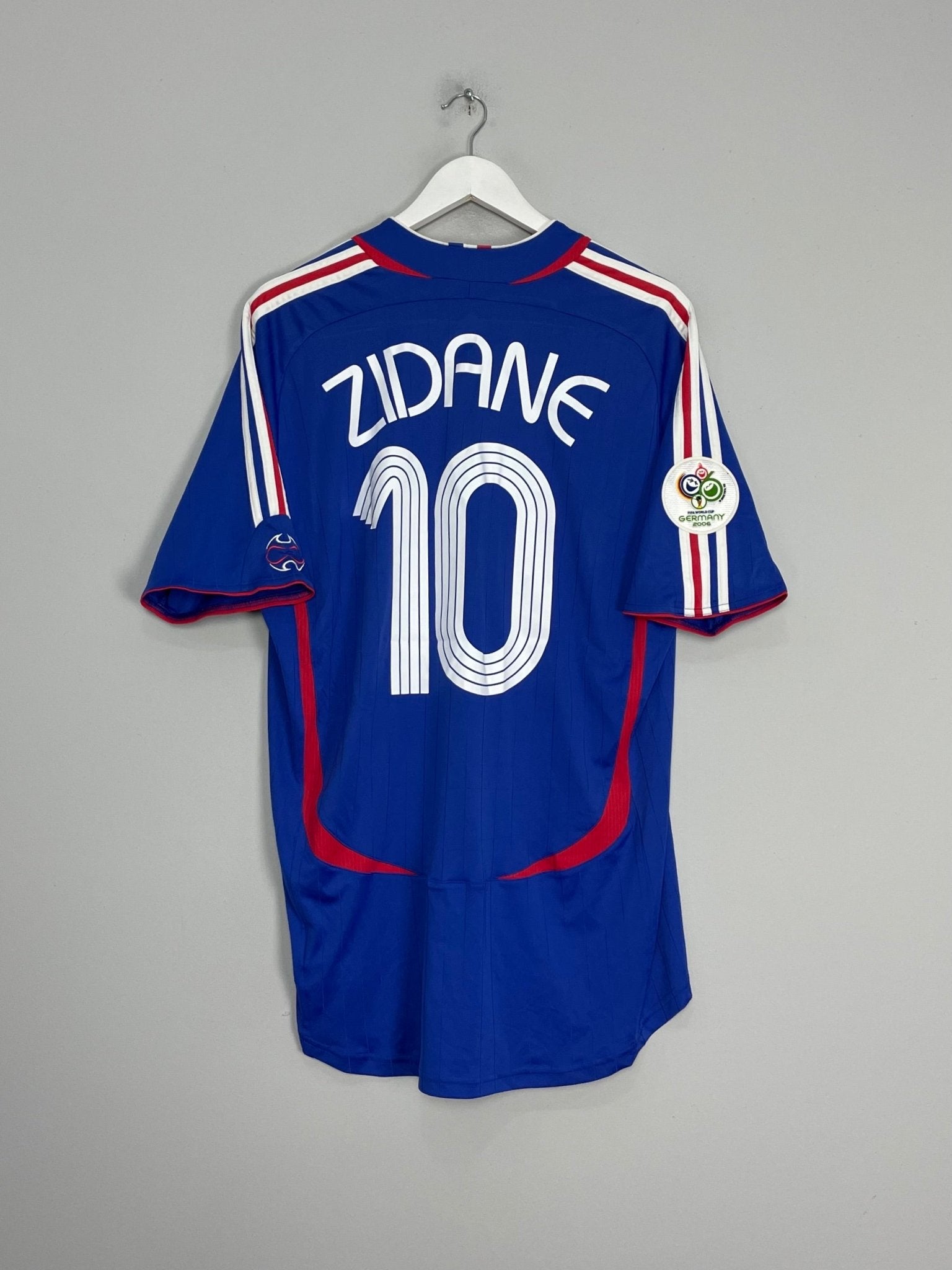Shop 2006/07 FRANCE ZIDANE #10 HOME SHIRT (XL) ADIDAS, classic football shirts, vintage football shirts & retro soccer jerseys at Cult Kits