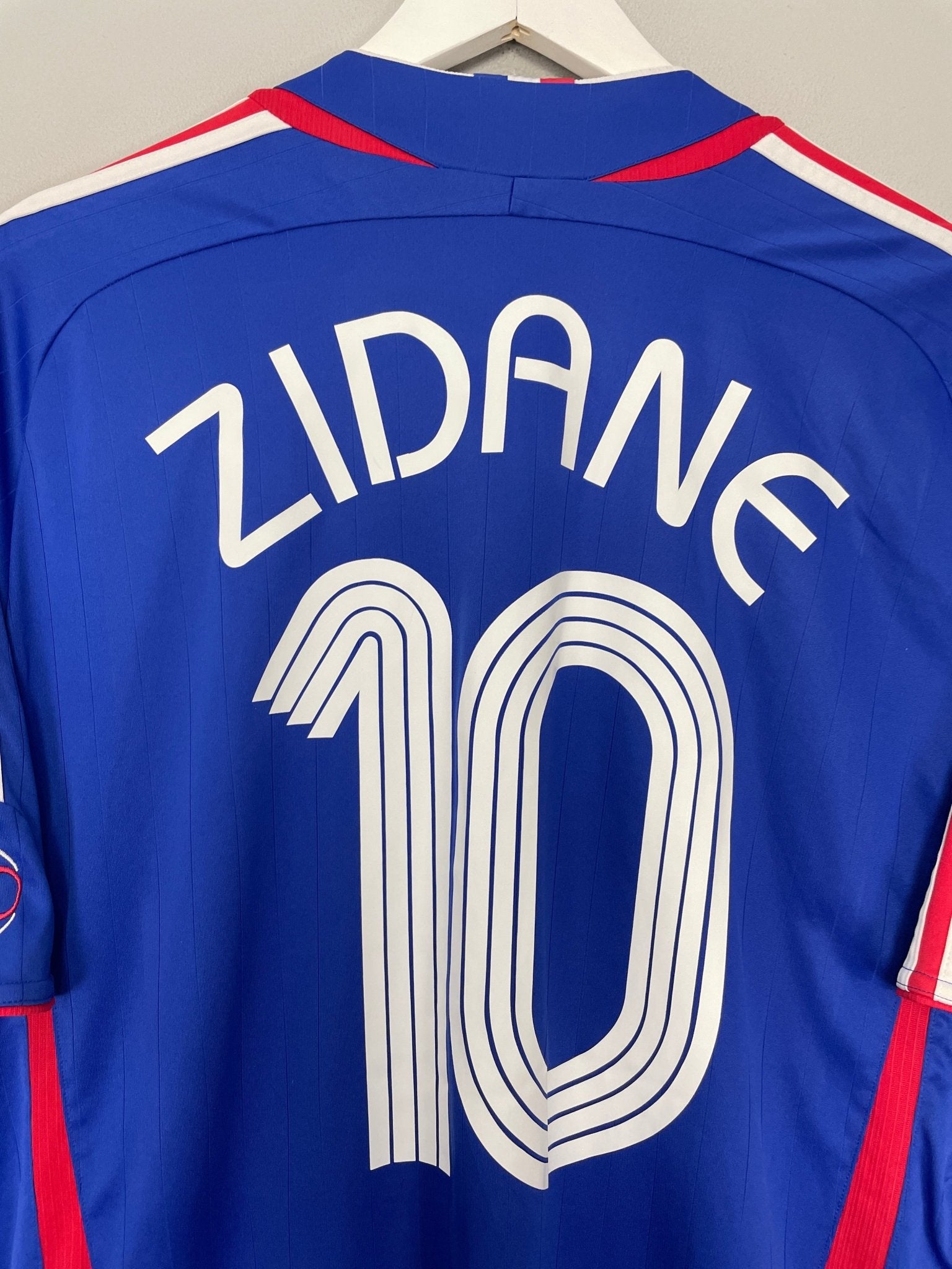 Shop 2006/07 FRANCE ZIDANE #10 HOME SHIRT (XL) ADIDAS, classic football shirts, vintage football shirts & retro soccer jerseys at Cult Kits