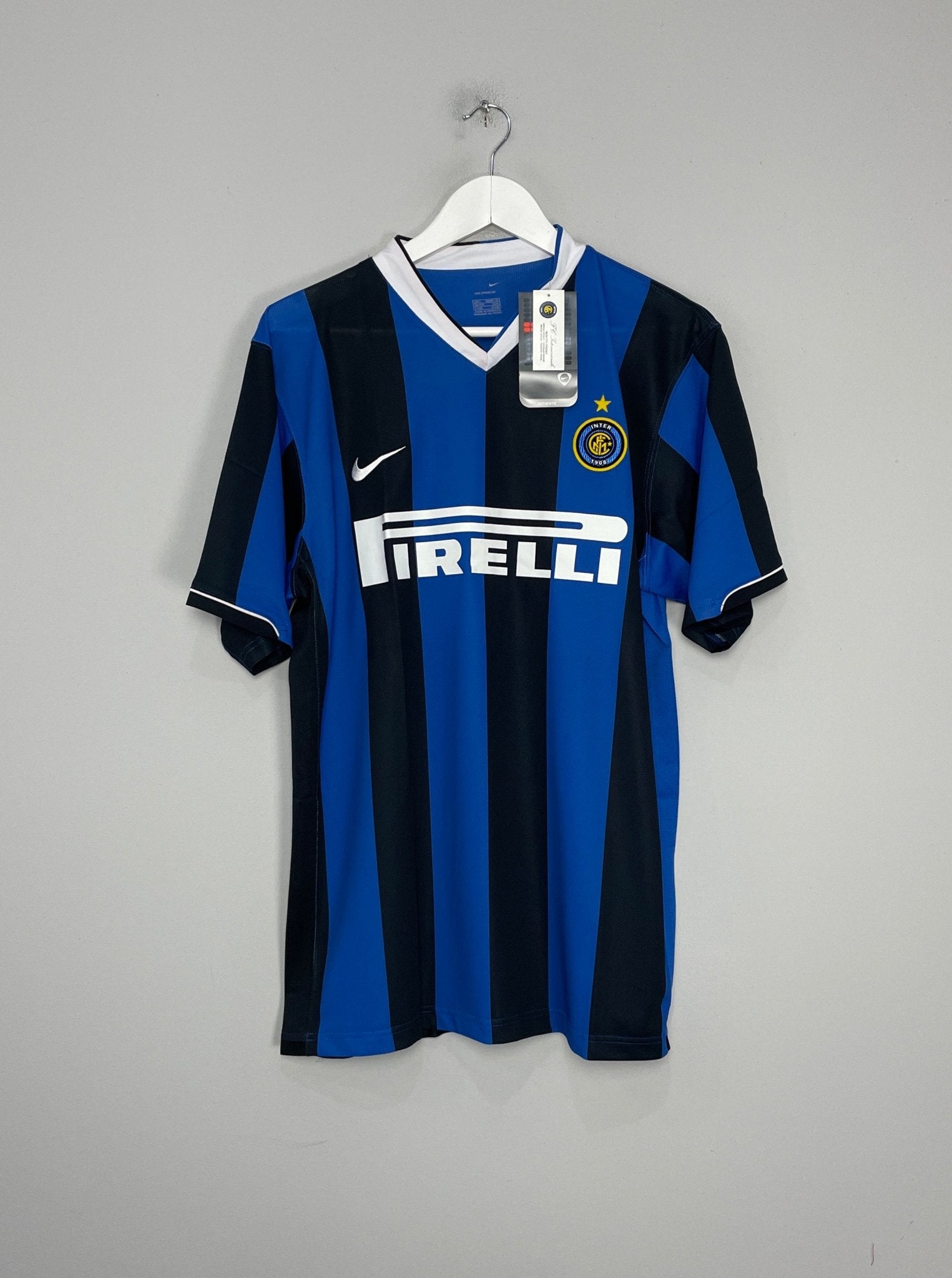 Shop 2006/07 INTER MILAN IBRAHIMOVIC #8 *BNWT* HOME SHIRT (L) NIKE, classic football shirts, vintage football shirts & retro soccer jerseys at Cult Kits