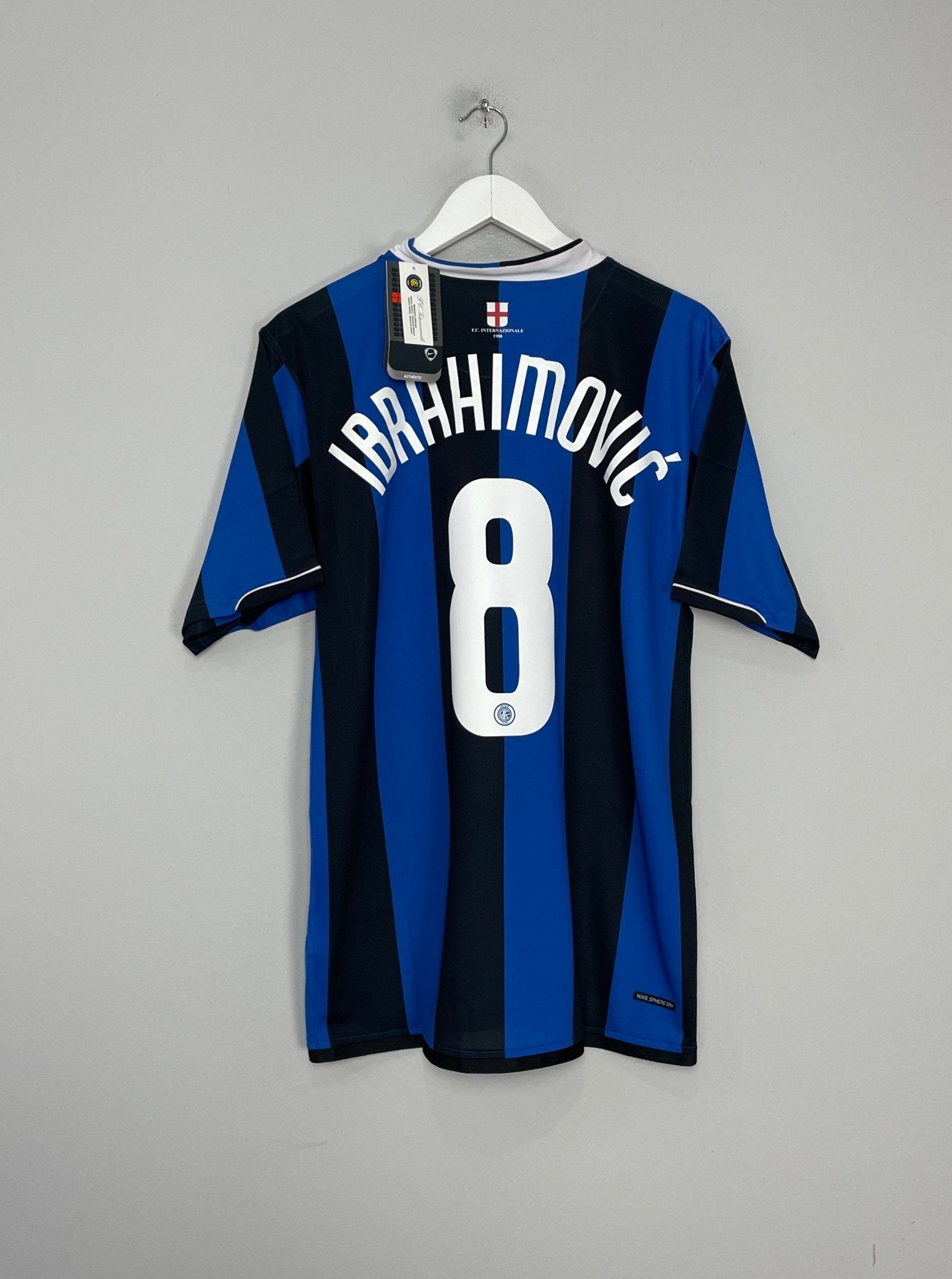 Shop 2006/07 INTER MILAN IBRAHIMOVIC #8 *BNWT* HOME SHIRT (L) NIKE, classic football shirts, vintage football shirts & retro soccer jerseys at Cult Kits
