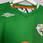 Shop 2006/07 IRELAND HOME SHIRT (L) UMBRO, classic football shirts, vintage football shirts & retro soccer jerseys at Cult Kits