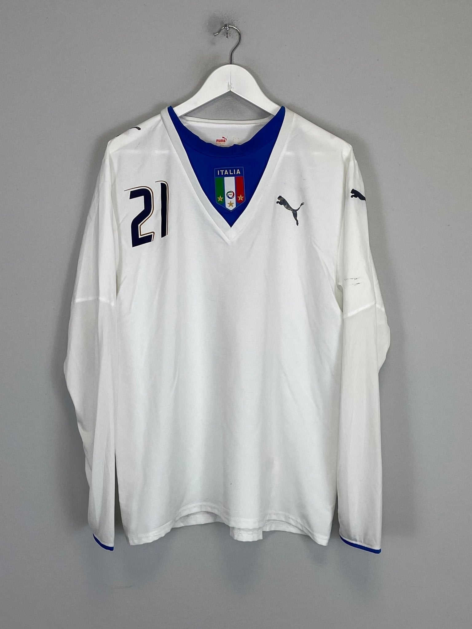 Shop 2006/07 ITALY PIRLO #21 L/S AWAY SHIRT (L) PUMA, classic football shirts, vintage football shirts & retro soccer jerseys at Cult Kits