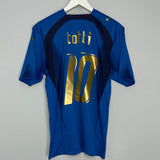 Shop 2006/07 ITALY TOTTI #10 HOME SHIRT (M) PUMA, classic football shirts, vintage football shirts & retro soccer jerseys at Cult Kits