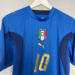 Shop 2006/07 ITALY TOTTI #10 HOME SHIRT (M) PUMA, classic football shirts, vintage football shirts & retro soccer jerseys at Cult Kits