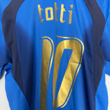 Shop 2006/07 ITALY TOTTI #10 HOME SHIRT (M) PUMA, classic football shirts, vintage football shirts & retro soccer jerseys at Cult Kits