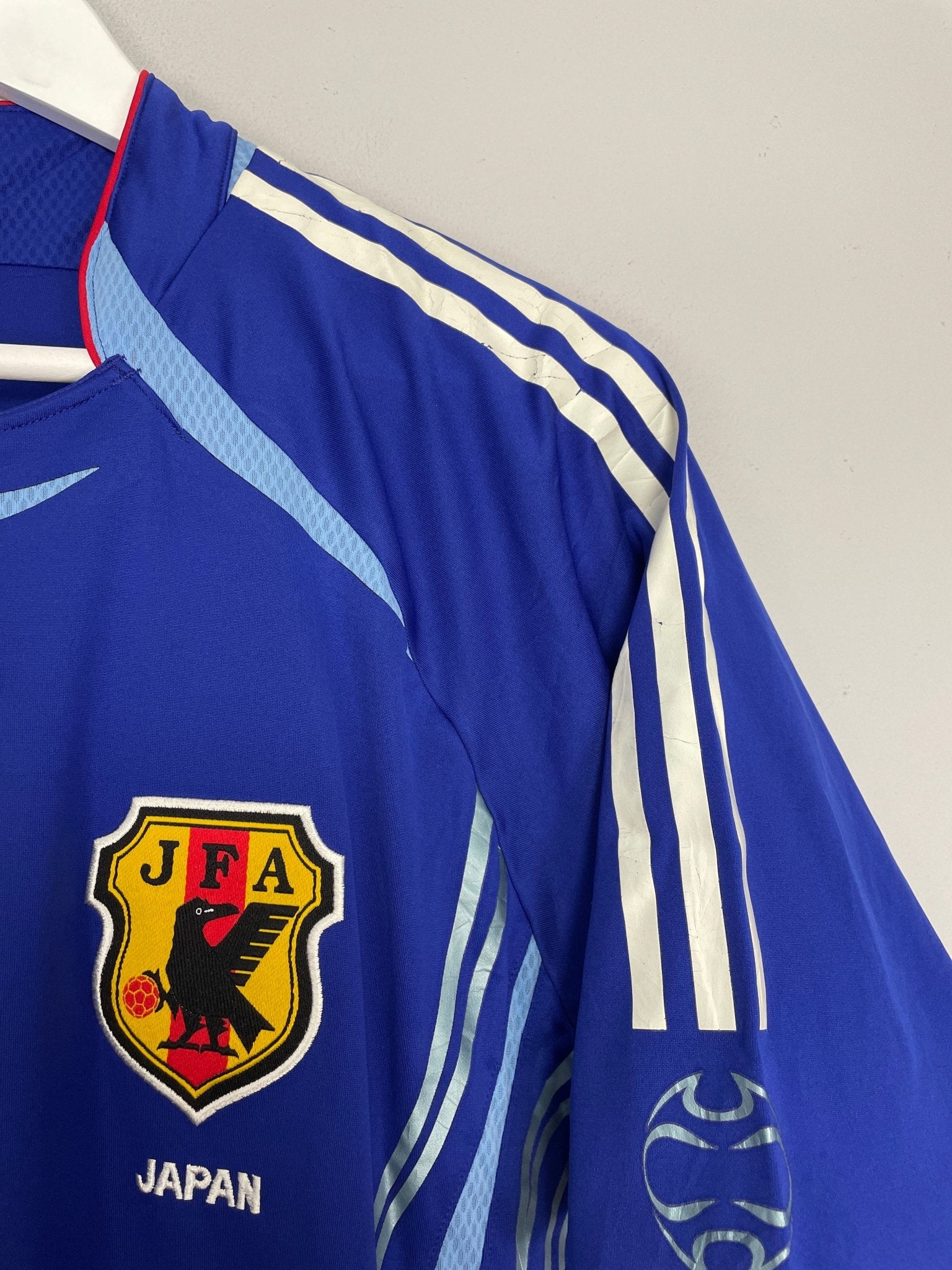 Shop 2006/07 JAPAN NAKATA #7 HOME SHIRT (M) ADIDAS, classic football shirts, vintage football shirts & retro soccer jerseys at Cult Kits