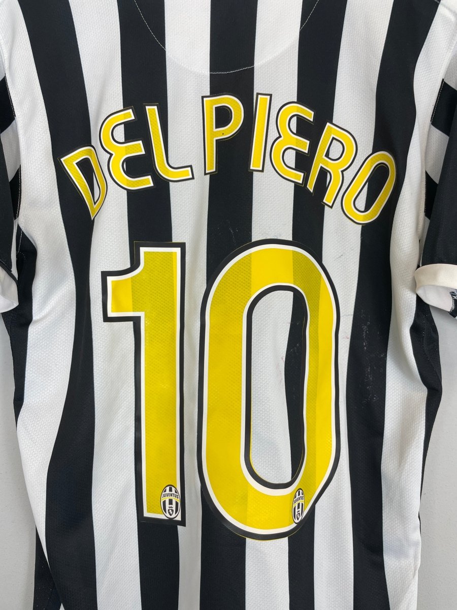 2006/07 JUVENTUS DEL PIERO 10 HOME SHIRT (M) NIKE - Cult Kits - Medium - Buy Vintage Football Shirts, Authentic Retro Football Shirts For Sale, Classic Football Shirts & Soccer Jersey