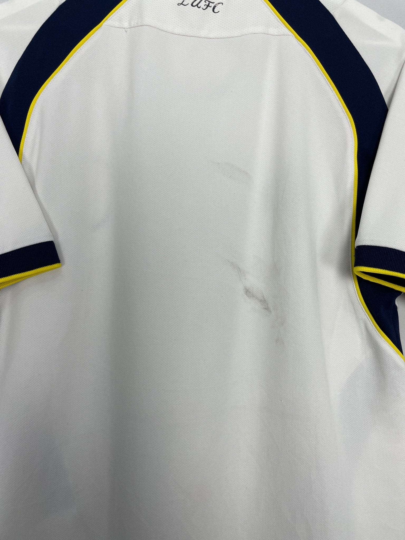 Shop 2006/07 LEEDS UNITED HOME SHIRT (M) ADMIRAL, classic football shirts, vintage football shirts & retro soccer jerseys at Cult Kits