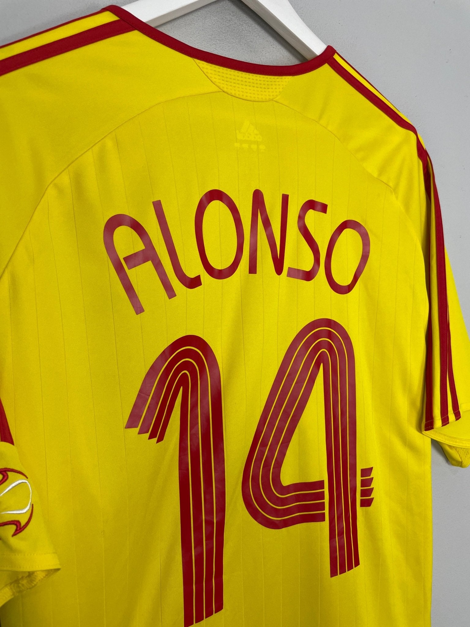 Shop 2006/07 LIVERPOOL ALONSO #14 AWAY SHIRT (XXXL) ADIDAS, classic football shirts, vintage football shirts & retro soccer jerseys at Cult Kits