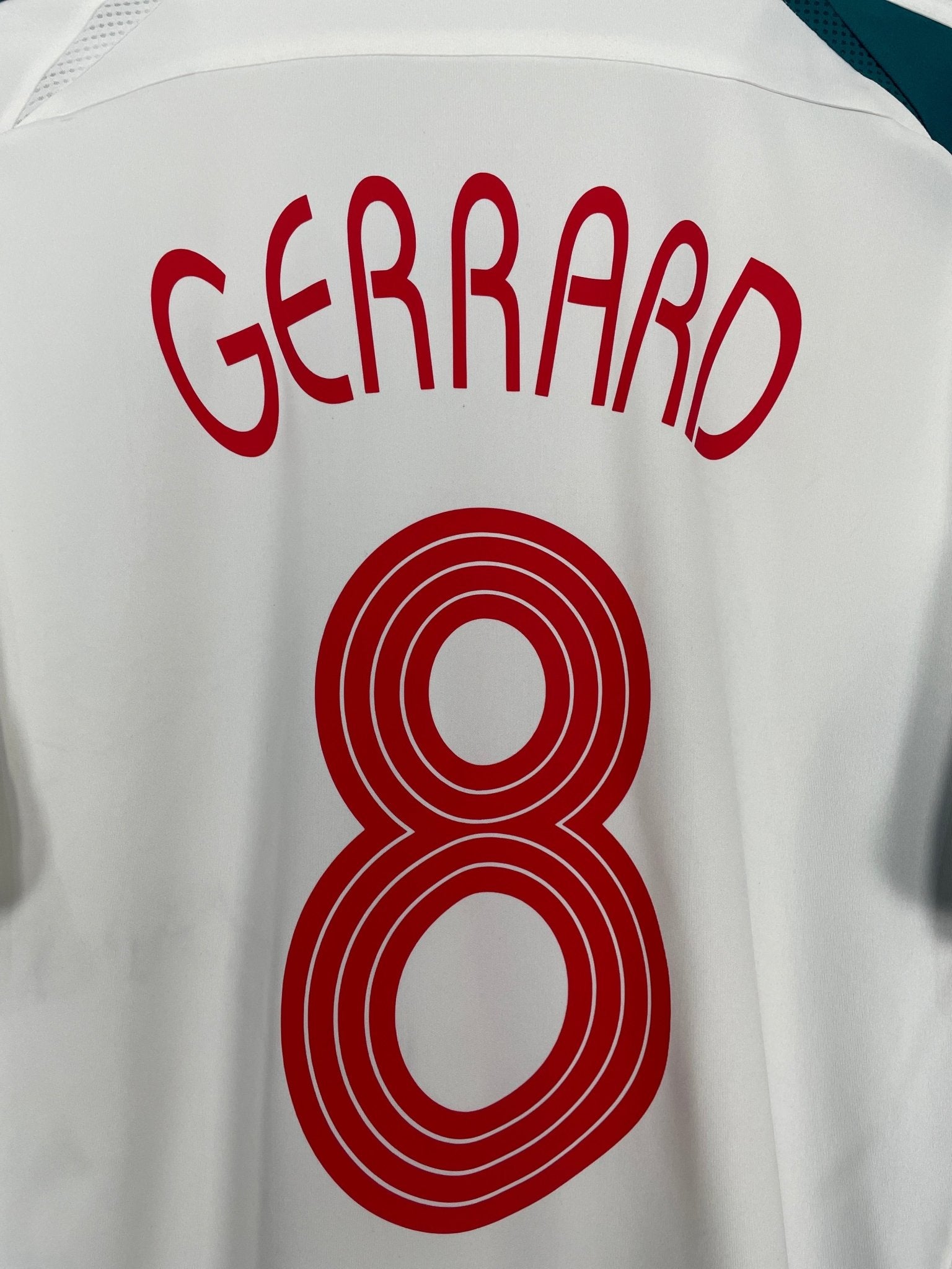 Shop 2006/07 LIVERPOOL GERRARD #8 AWAY SHIRT (L) ADIDAS, classic football shirts, vintage football shirts & retro soccer jerseys at Cult Kits
