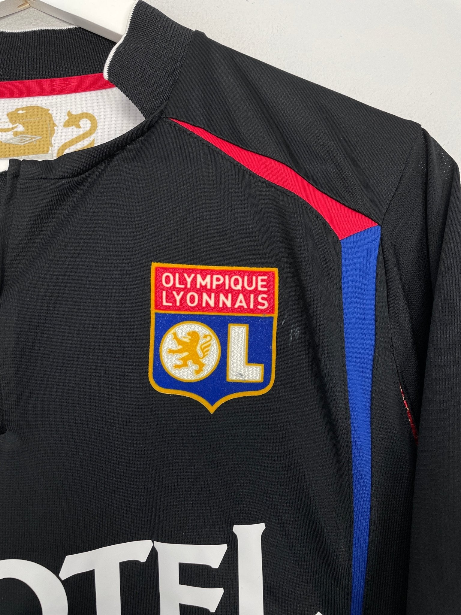 Shop 2006/07 LYON JUNINHO #8 THIRD SHIRT (M) UMBRO, classic football shirts, vintage football shirts & retro soccer jerseys at Cult Kits
