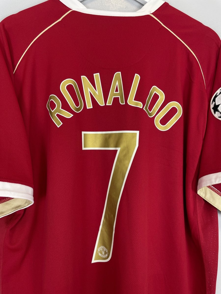 2006/07 MANCHESTER UNITED RONALDO 7 C/L HOME SHIRT (XXL) NIKE - Cult Kits - XXL - Buy Vintage Football Shirts, Authentic Retro Football Shirts For Sale, Classic Football Shirts & Soccer Jersey