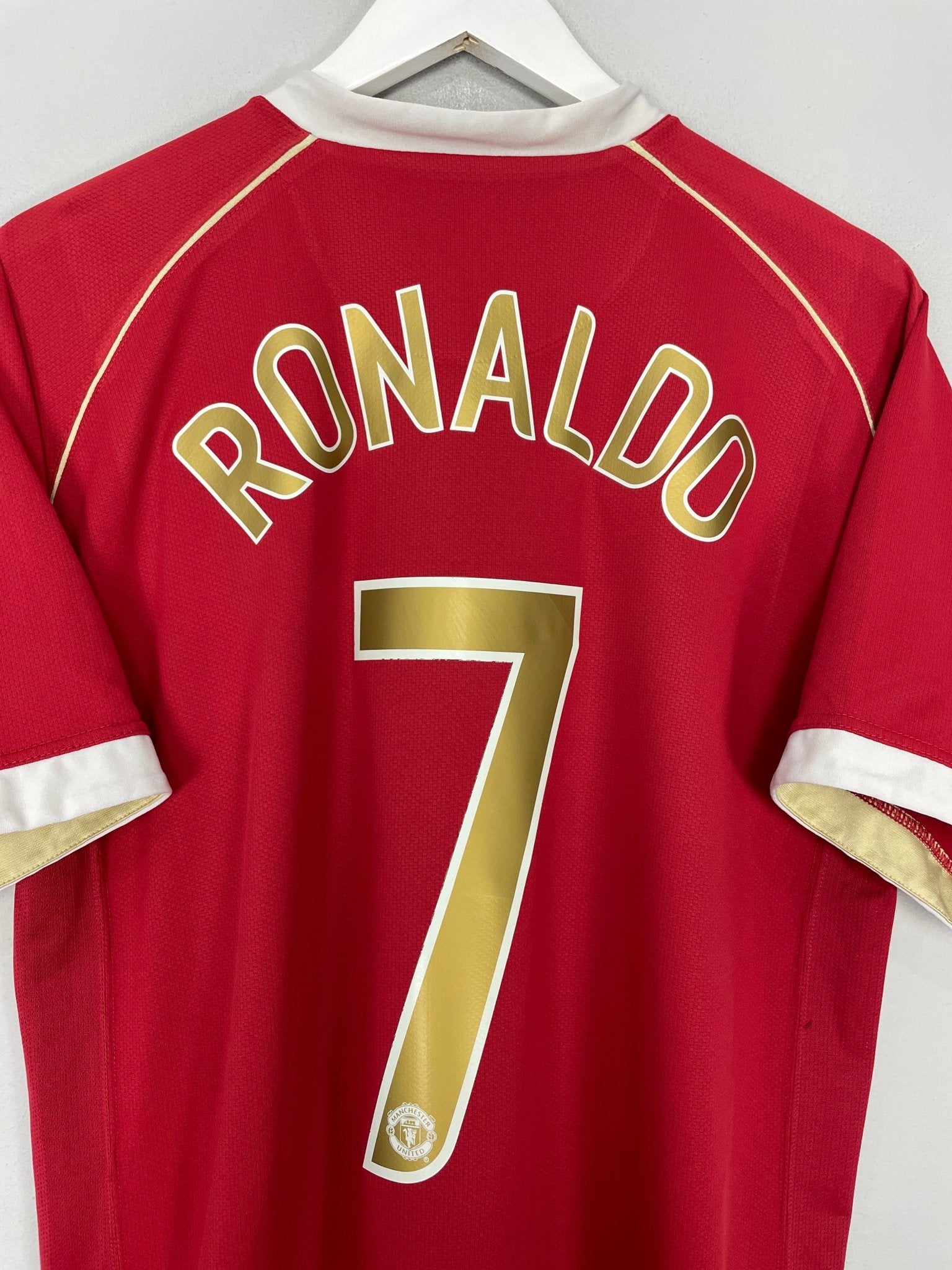 Shop 2006/07 MANCHESTER UNITED RONALDO #7 HOME SHIRT (L) NIKE, classic football shirts, vintage football shirts & retro soccer jerseys at Cult Kits