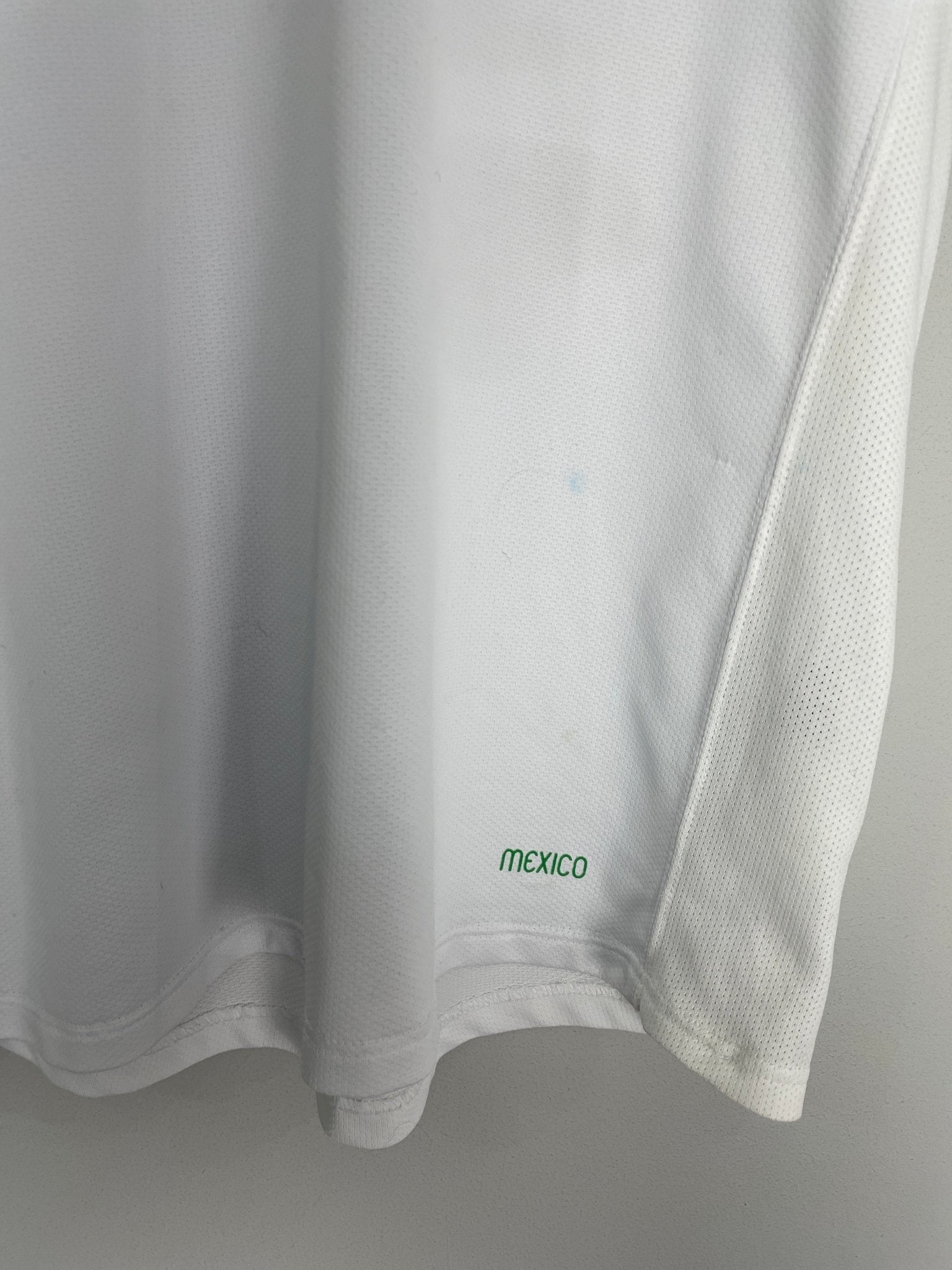 Shop 2006/07 MEXICO AWAY SHIRT (S) NIKE, classic football shirts, vintage football shirts & retro soccer jerseys at Cult Kits