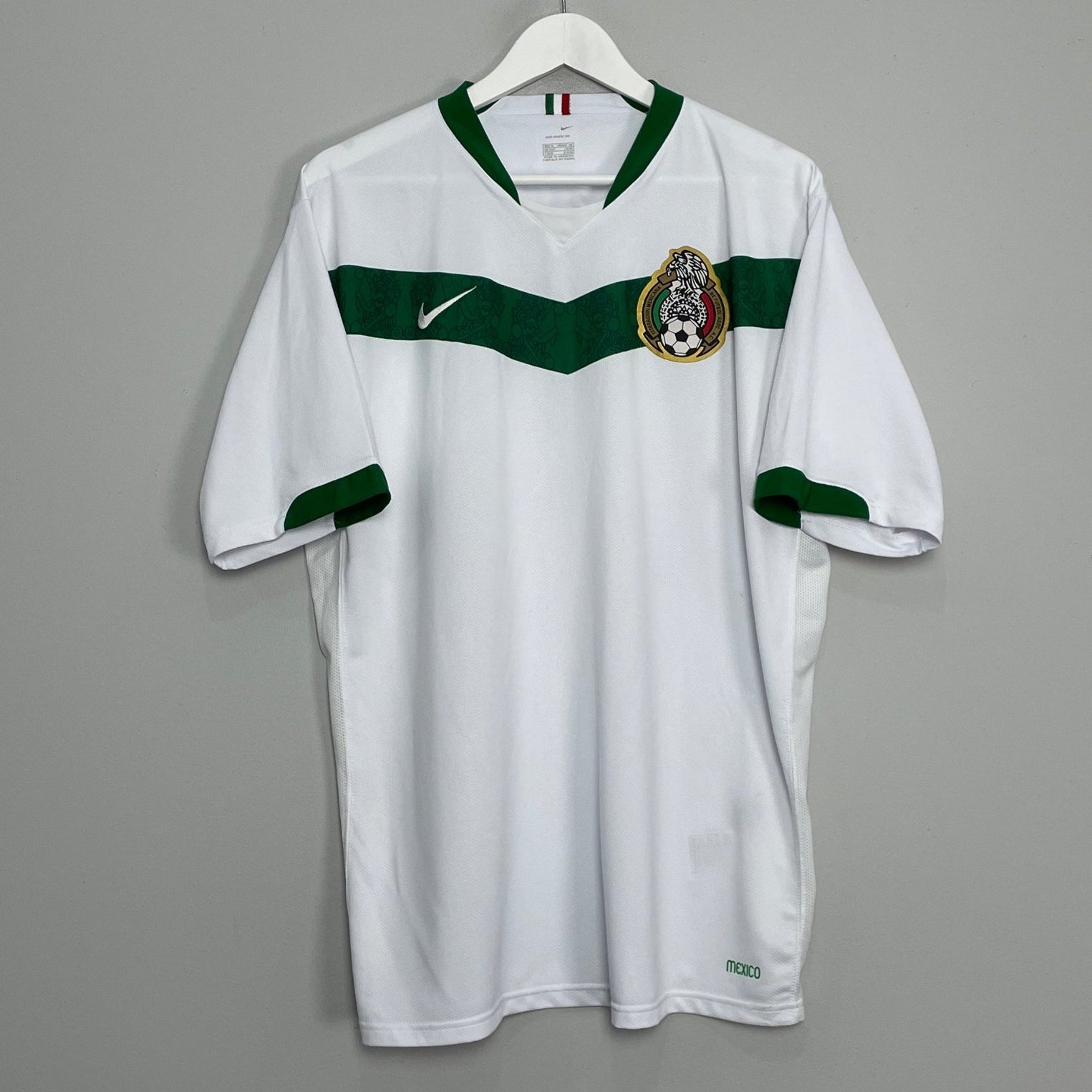 Shop 2006/07 MEXICO AWAY SHIRT (XL) NIKE, classic football shirts, vintage football shirts & retro soccer jerseys at Cult Kits