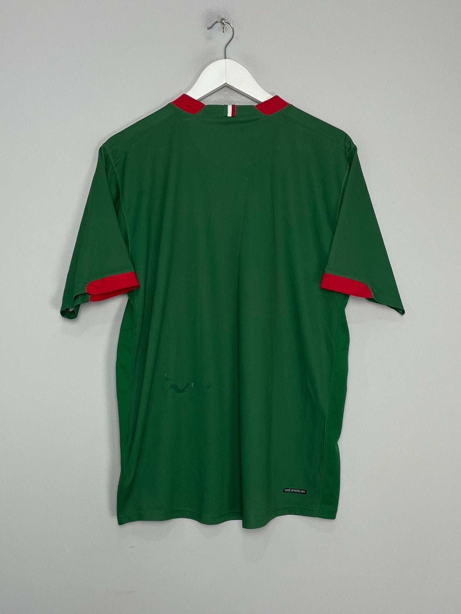 Shop 2006/07 MEXICO HOME SHIRT (L) NIKE, classic football shirts, vintage football shirts & retro soccer jerseys at Cult Kits