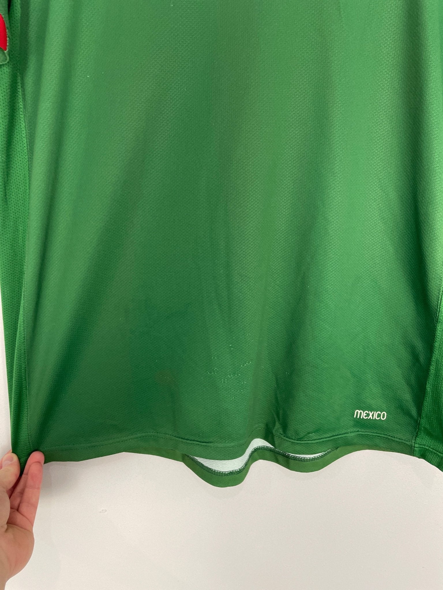 Shop 2006/07 MEXICO HOME SHIRT (S) NIKE, classic football shirts, vintage football shirts & retro soccer jerseys at Cult Kits