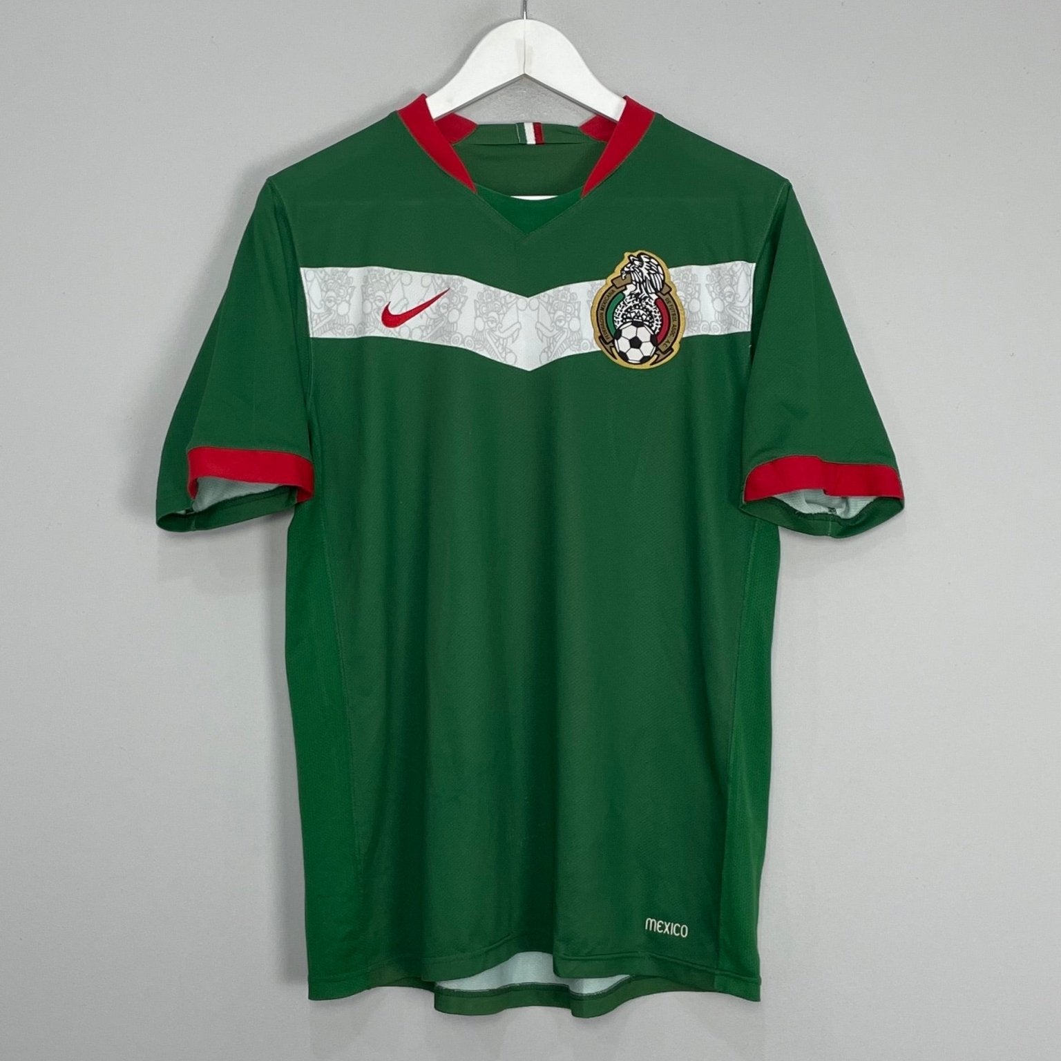 Shop 2006/07 MEXICO HOME SHIRT (S) NIKE, classic football shirts, vintage football shirts & retro soccer jerseys at Cult Kits